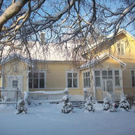 Brinkin Wanha Pappila Hotel Kokkola  Exterior photo